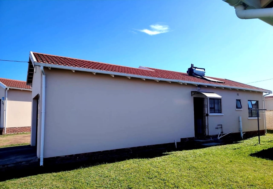 2 Bedroom Property for Sale in Graceland Eastern Cape